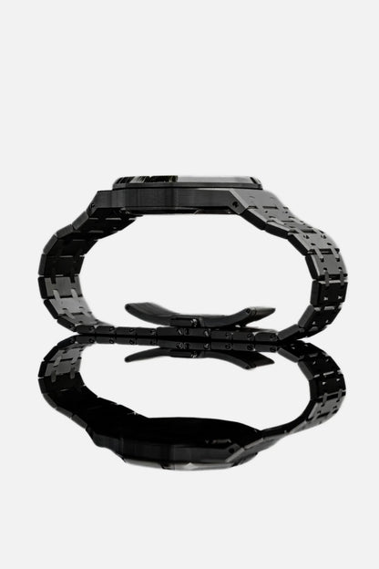 VL. Elegant Black